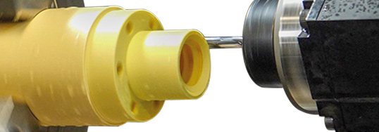 Strunjirea unei componente fabricate din polimeri de înaltă performanță iglidur®