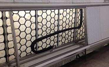 Sistem cu traverse la cultivarea pământului pe verticală