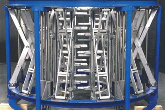 Una din mașinile de peliculă suflată de la Reifenhäuser GmbH