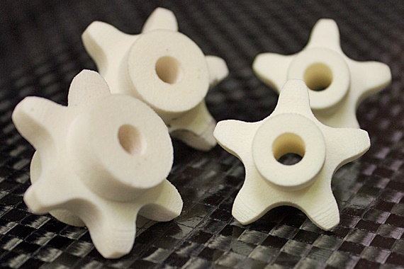 Tipărire 3D: pinioane din plastic personalizate din material iglidur® rezistent la uzură