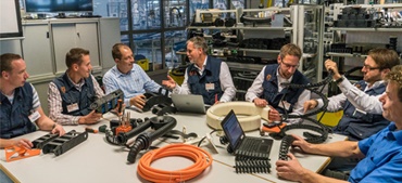 Personalul igus în fabrica igus